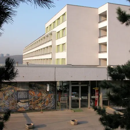 Готель Garni Vinarska